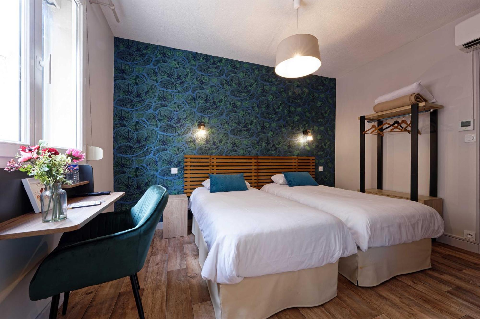 Contact Hotel Du Commerce Et Son Restaurant Cote A Cote Autun Δωμάτιο φωτογραφία