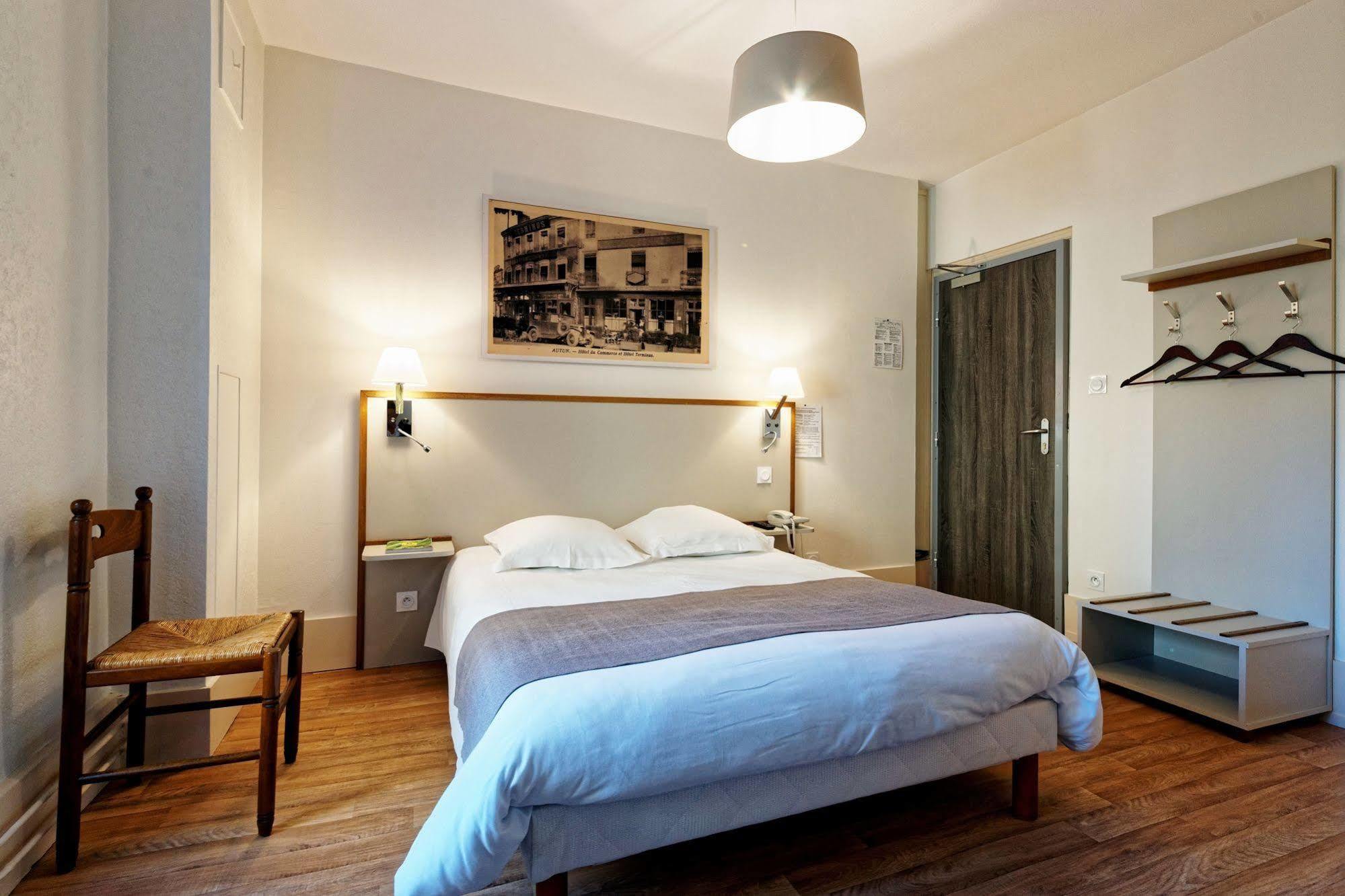 Contact Hotel Du Commerce Et Son Restaurant Cote A Cote Autun Εξωτερικό φωτογραφία