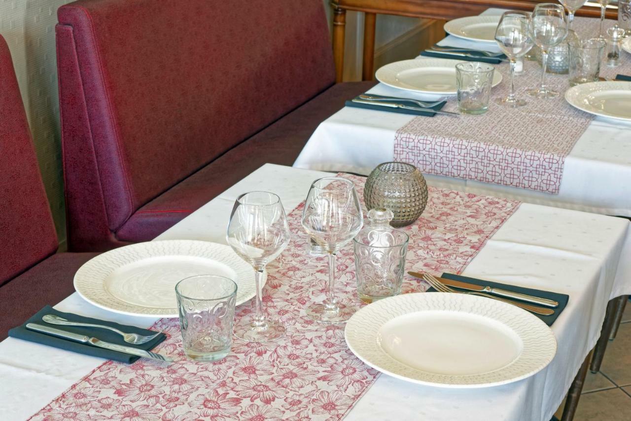 Contact Hotel Du Commerce Et Son Restaurant Cote A Cote Autun Εξωτερικό φωτογραφία